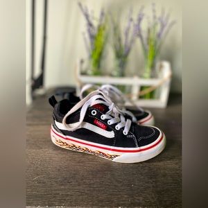 Kids vans size 11